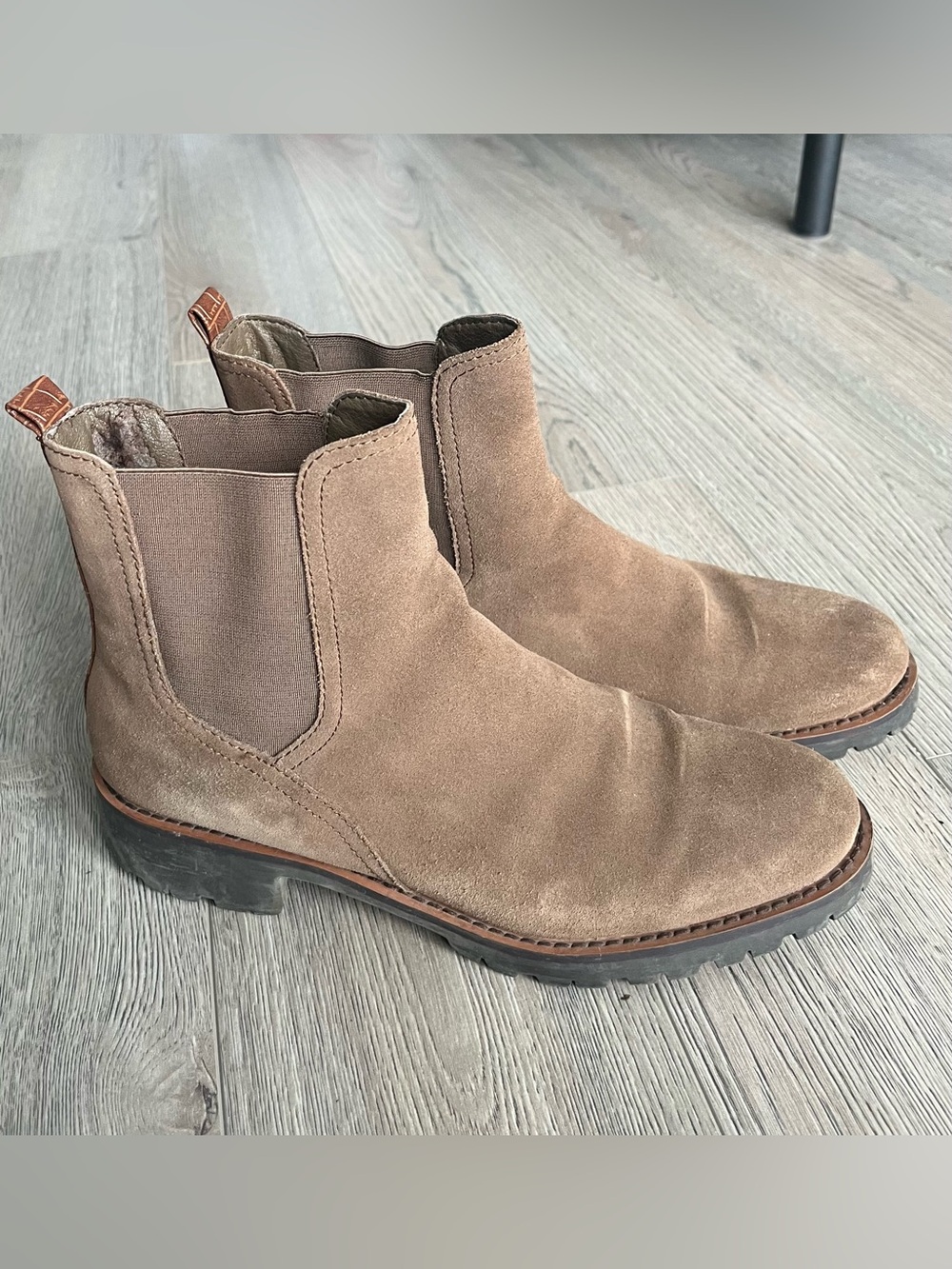 Sam Edelman Suede Chelsea Boots - W8.5